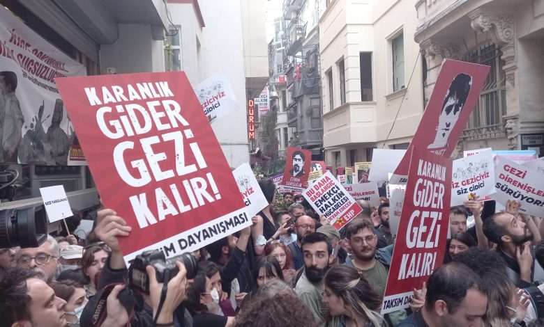 Gezi  Davası'nda mahkumiyet kararları protesto edildi: 51 gözaltı